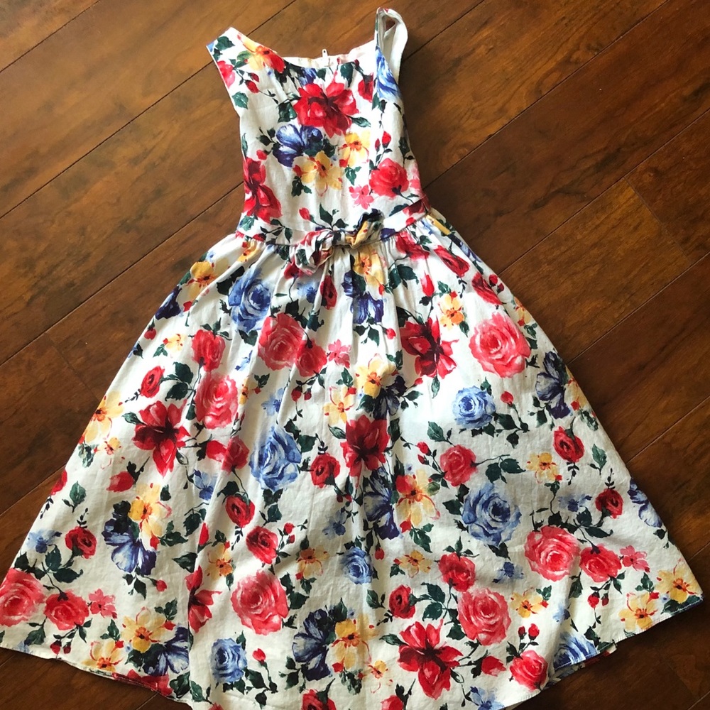 Girls dress